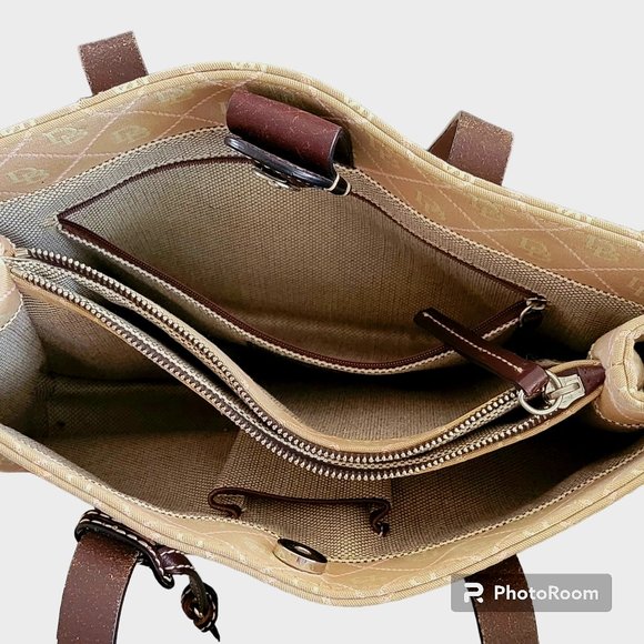 Dooney & Bourke East/West Tote Handbag in Tan/Beige with Brown Leather Straps - Picture 10 of 14